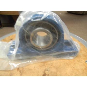 FS Bearing Units Pillow Block Bearing  1 7/16  / wit UC 207-20 Bearing